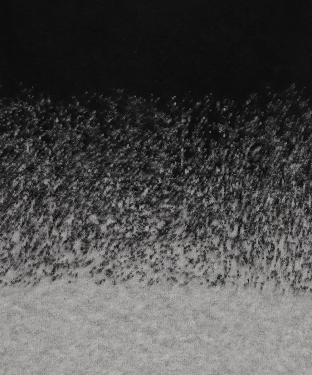 ファジーグラデーションプルオーバー