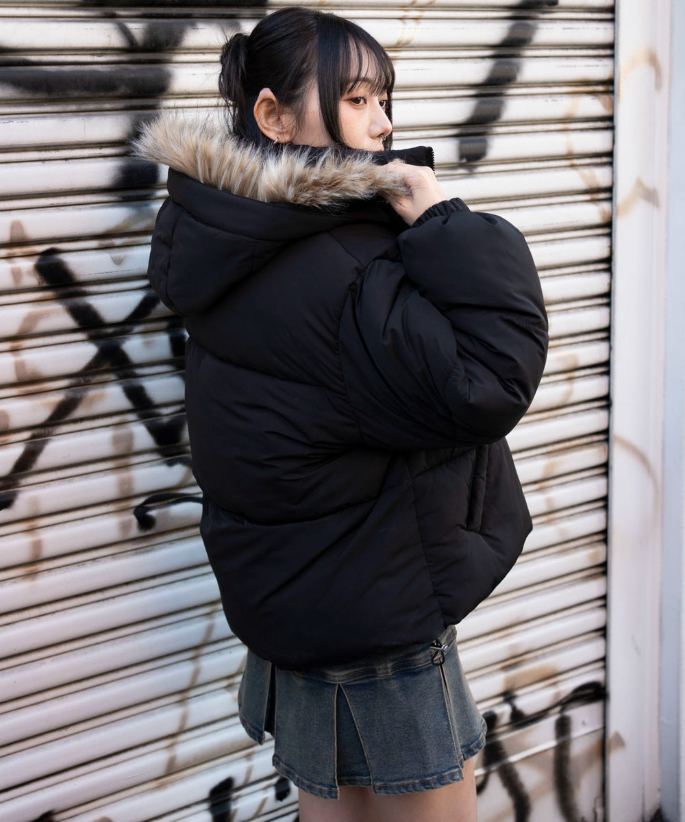 ブラック　モデル：159cm M着用