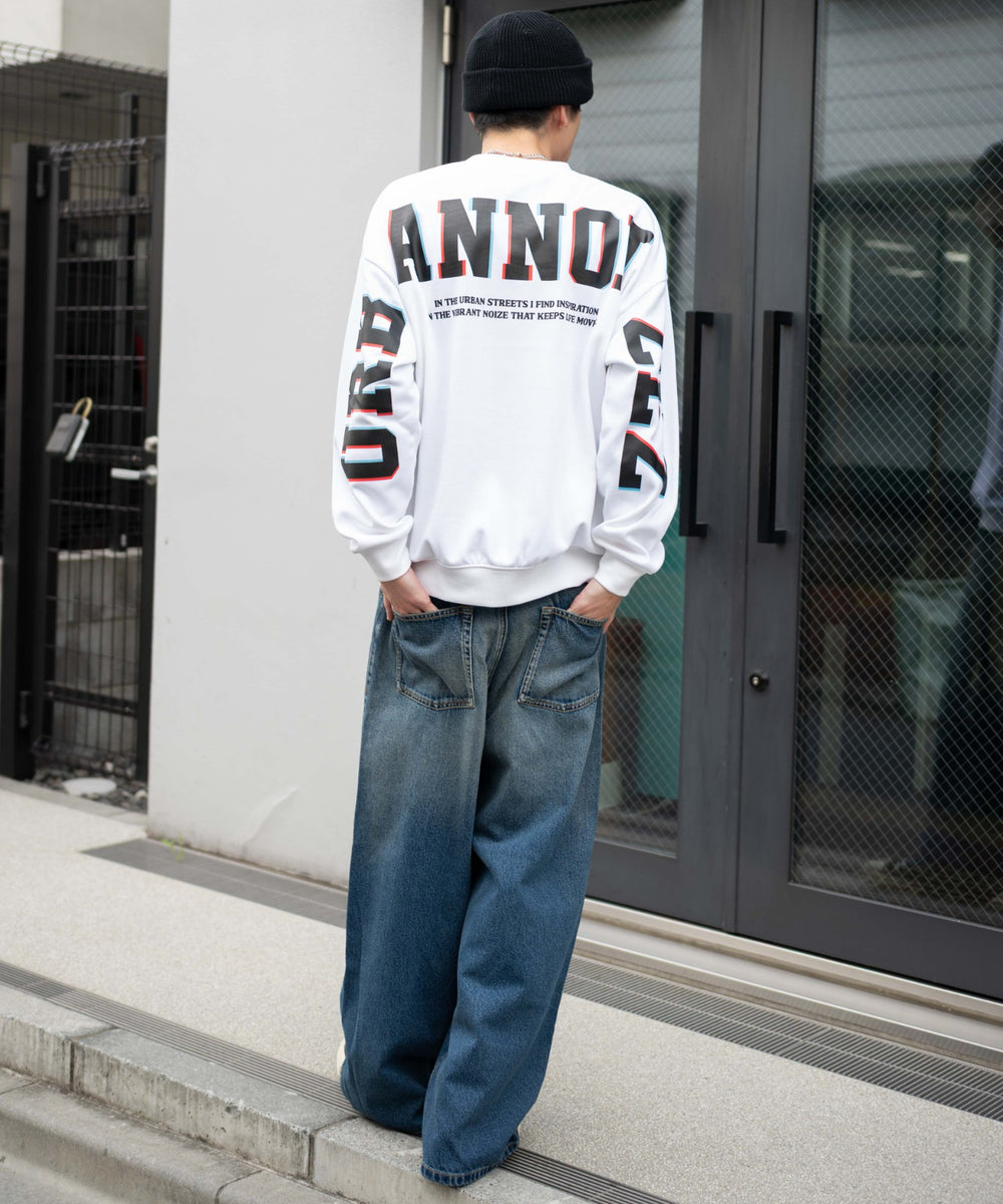 ホワイト モデル：180cm L着用