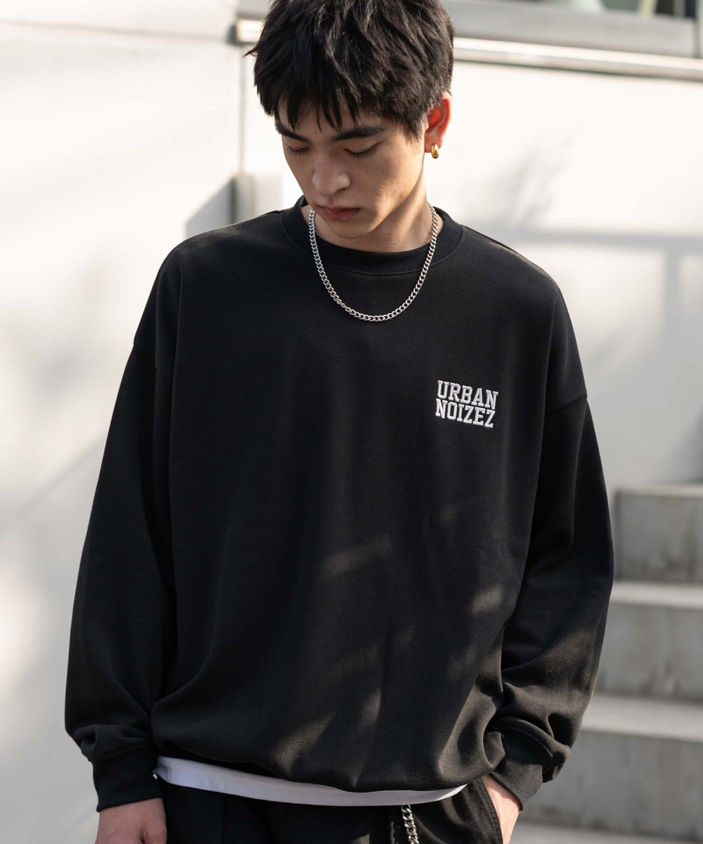 ブラック モデル：180cm L着用