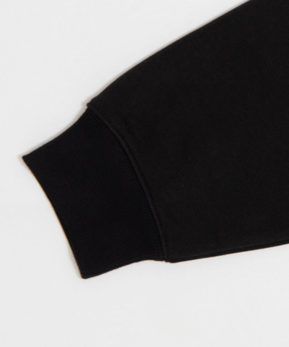 アクセ付き裏シャギーグラフィックプルオーバー