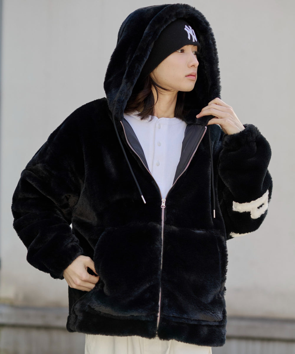 ブラック モデル：175cm L着用