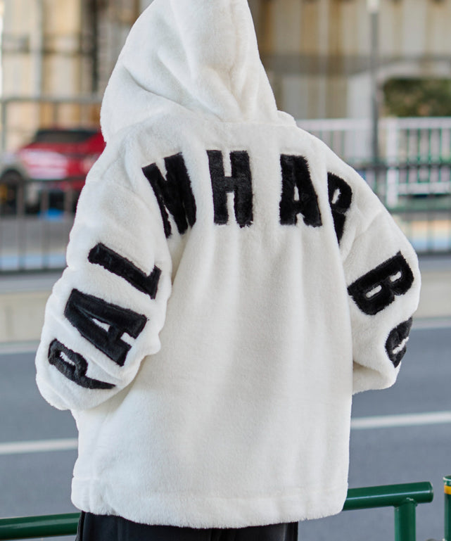 ホワイト モデル：175cm L着用