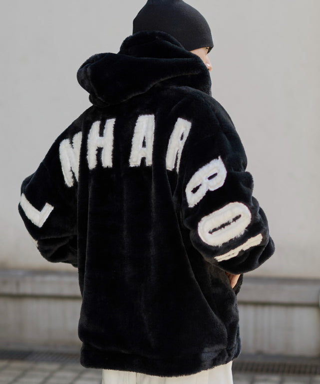 ブラック モデル：175cm L着用