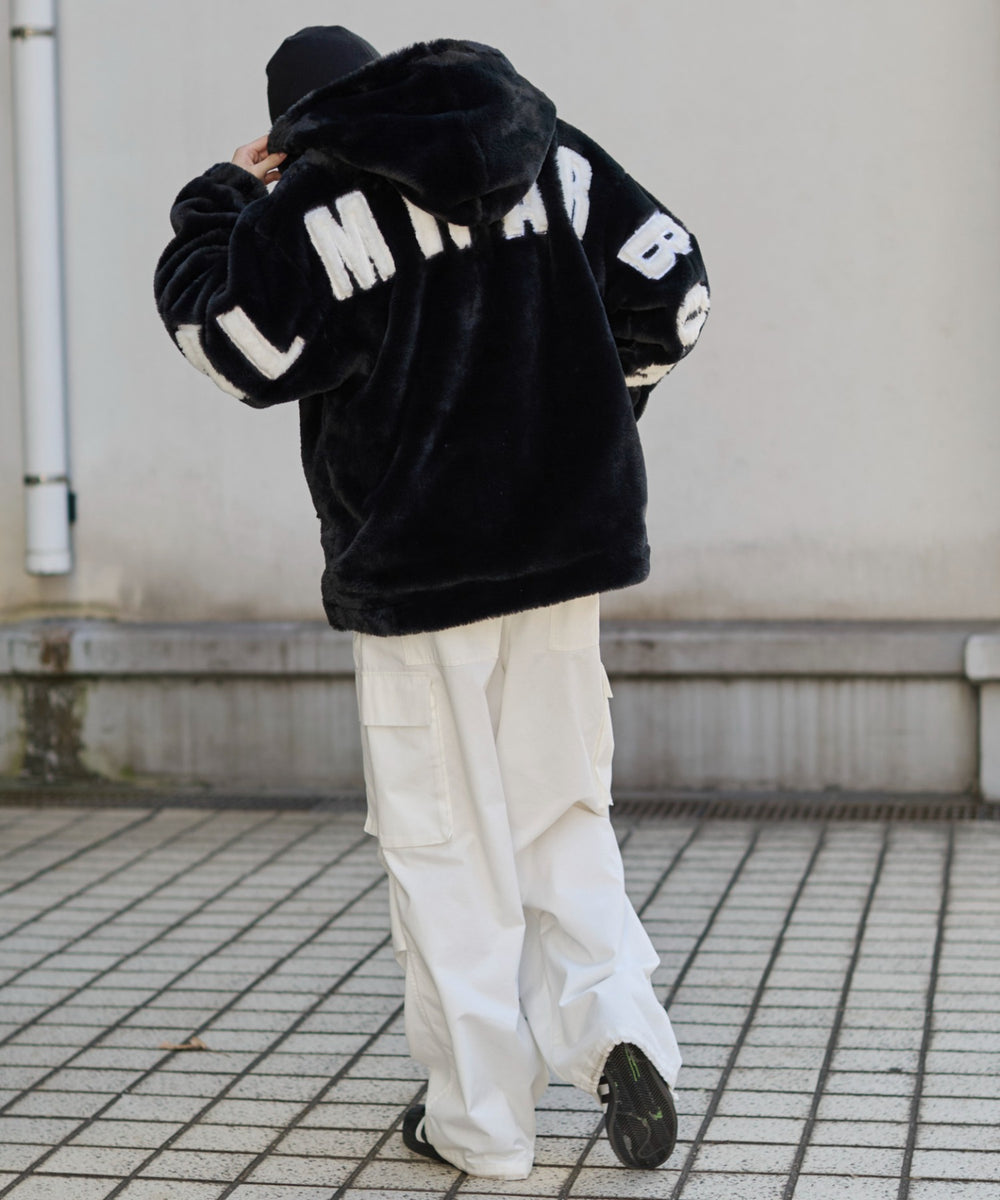 ブラック モデル：175cm L着用