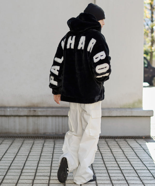 ブラック モデル：175cm L着用