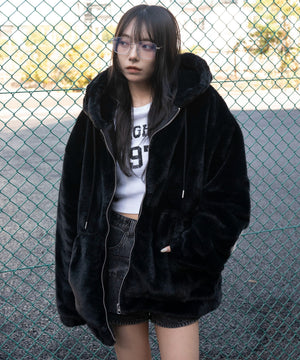 ブラック　モデル：159cm L着用