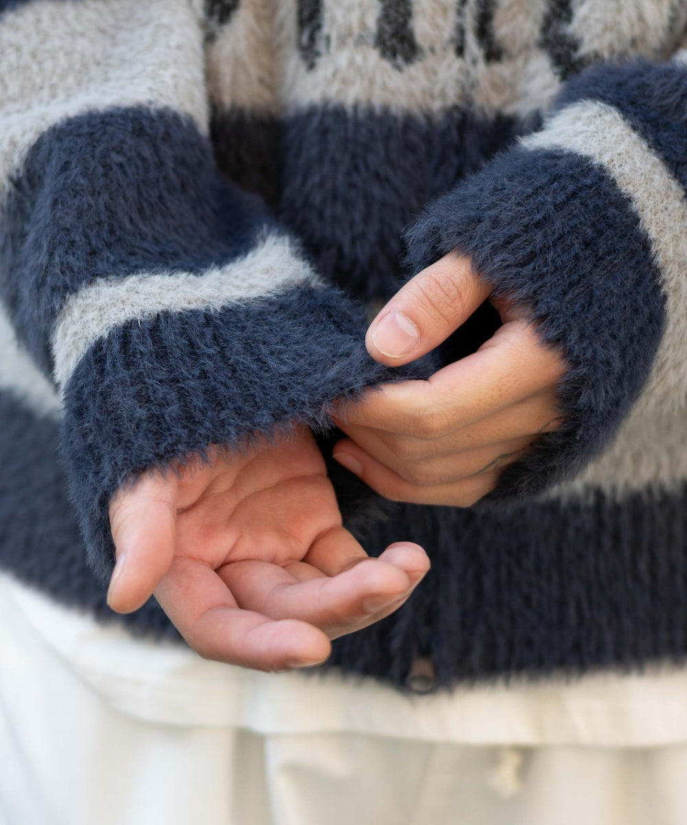 シャギーグラフィックZIPパーカー