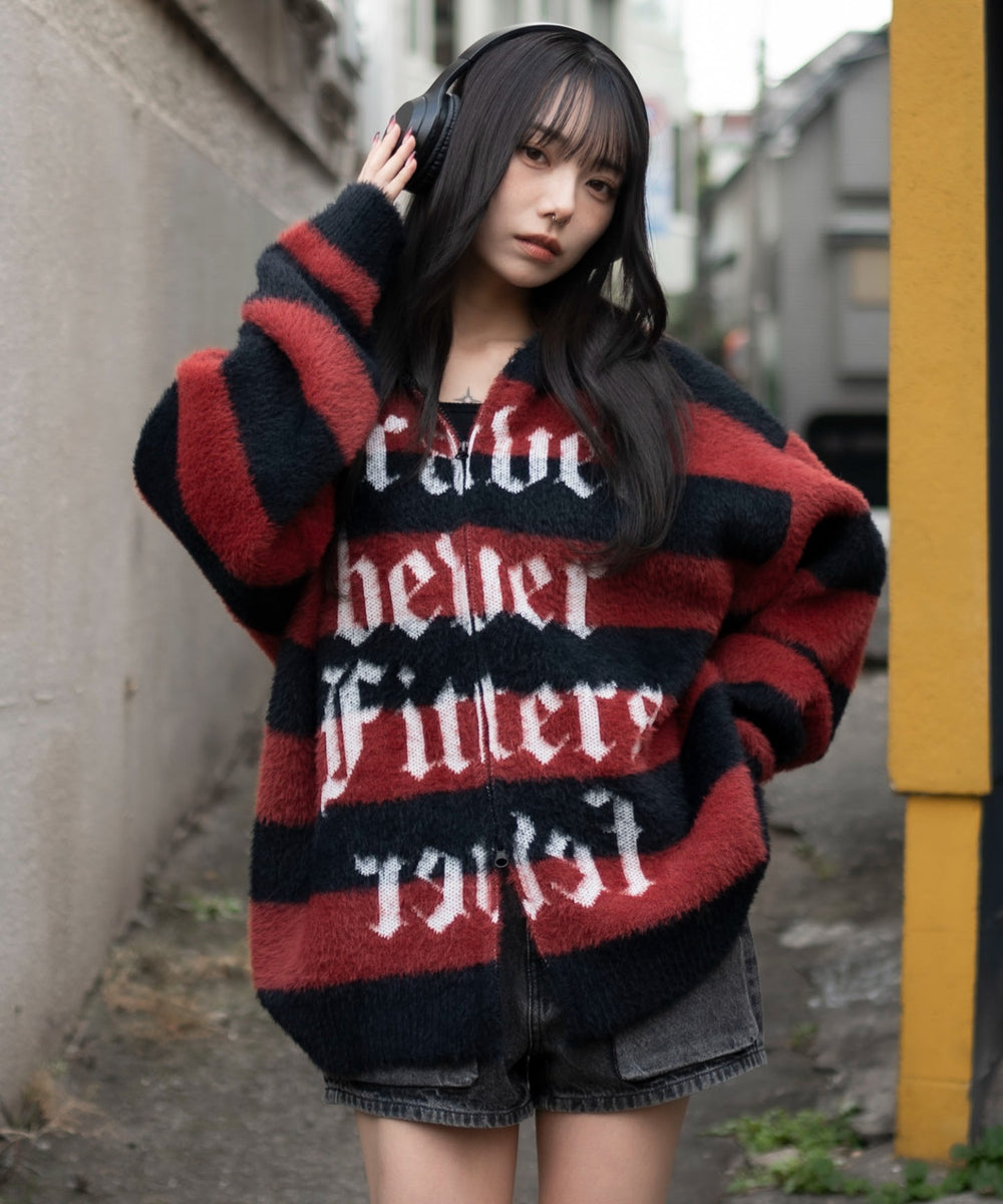 レッドボーダー　モデル：159cm L着用