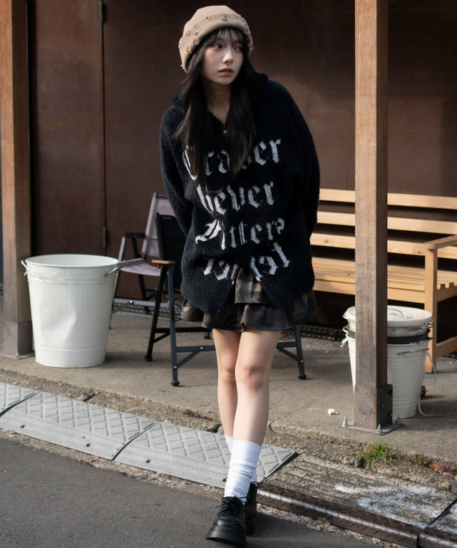 ブラック　モデル：159cm L着用