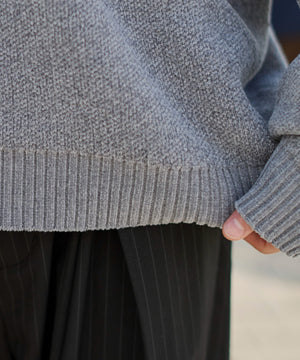 ベロアモールグラフィックプルオーバー