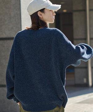 ネイビー モデル：175cm L着用