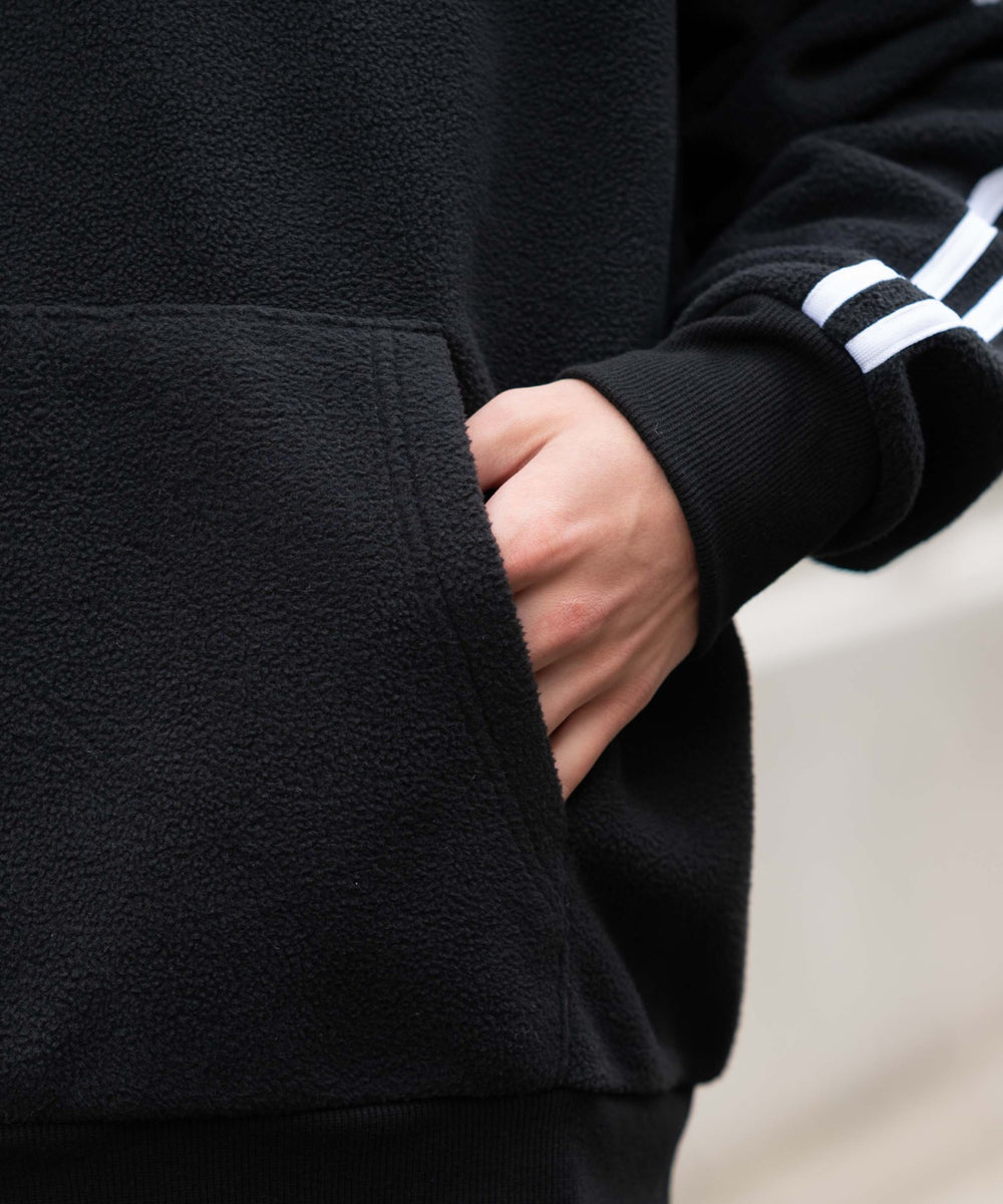 ラインフリースパーカー