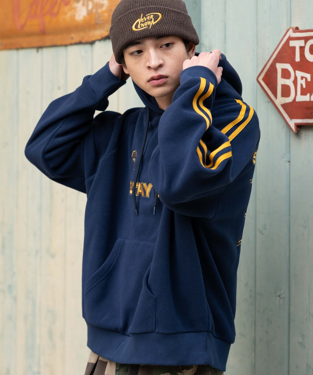 ネイビー モデル：180cm L着用