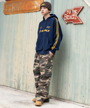 ネイビー モデル：180cm L着用