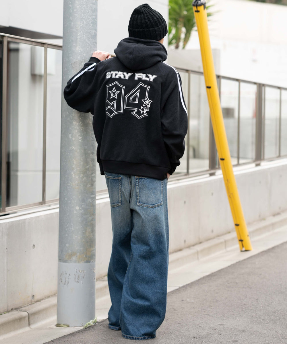 ブラック モデル：180cm L着用