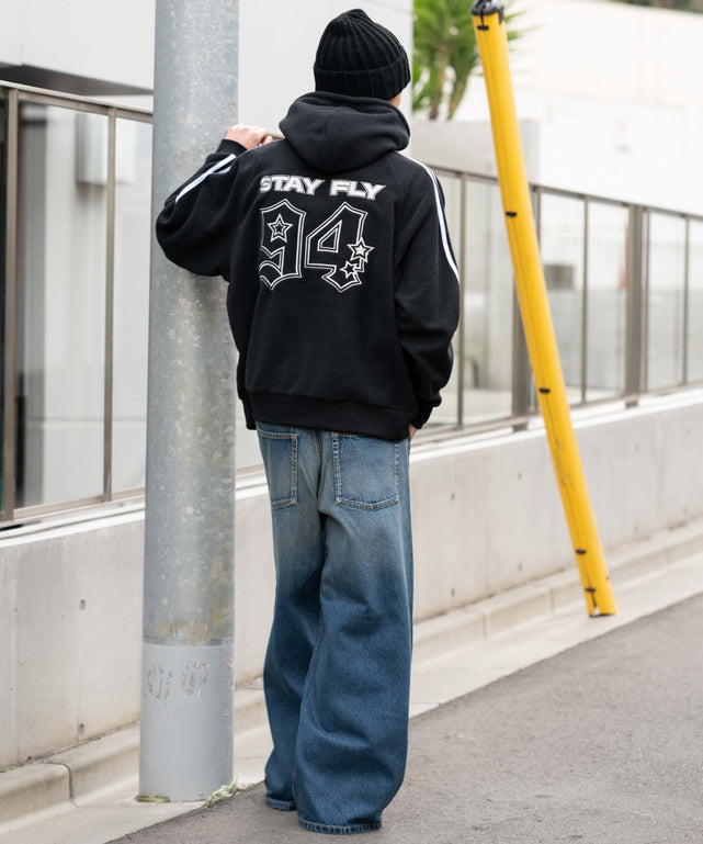 ブラック モデル：180cm L着用