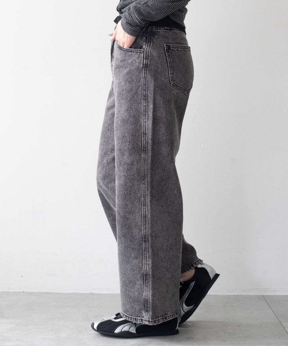 ストレートデニムパンツ(丈短め)