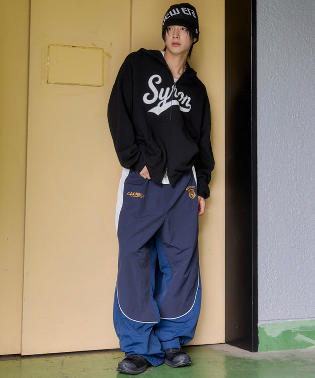 ネイビー モデル：175cm L着用
