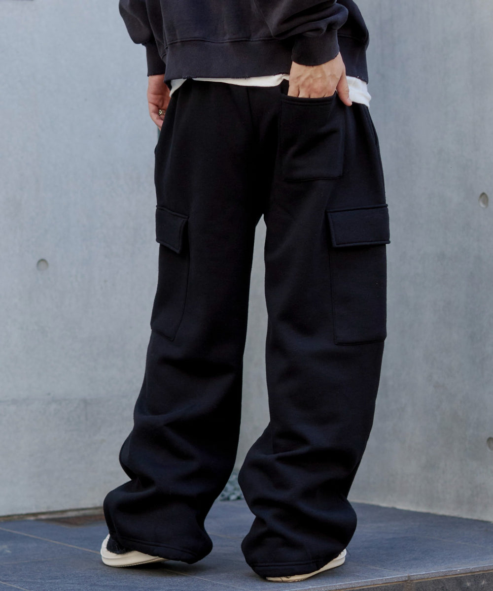 ブラック モデル：175cm L着用