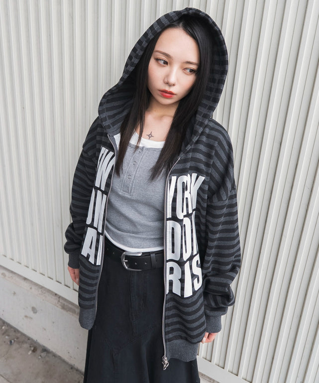ブラックボーダー　モデル：159cm F着用