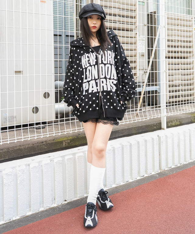 ドット１　モデル：159cm F着用