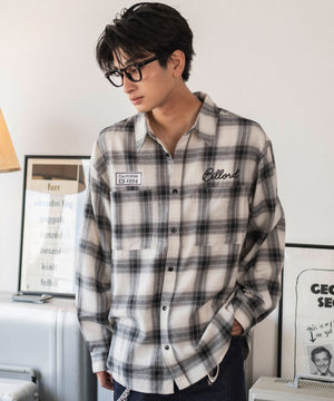 ホワイト モデル：180cm L着用