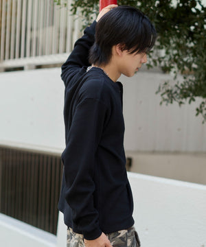 ブラック　モデル：175cm L着用　