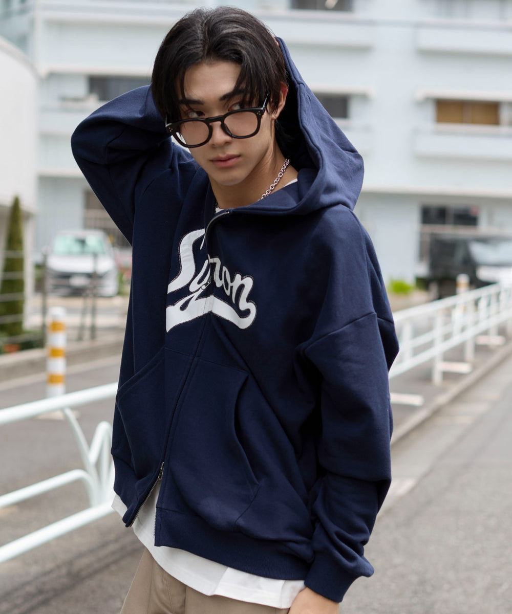 ネイビー　モデル：175cm L着用　