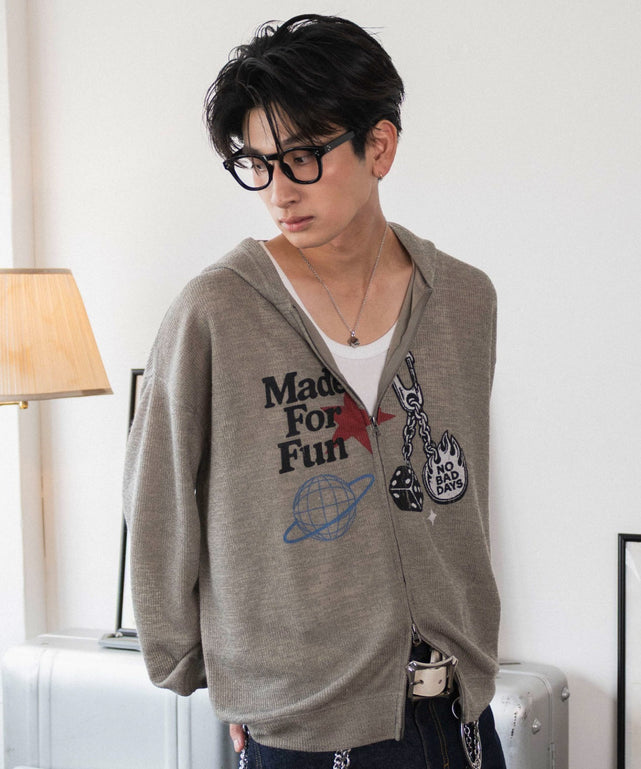 ベージュ　モデル：180cm L着用　