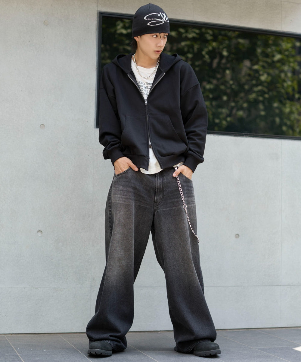 ブラック　モデル：175cm L着用　
