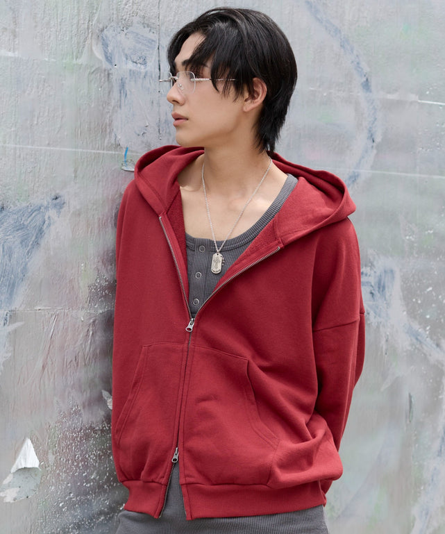 ワイン　モデル：175cm L着用　