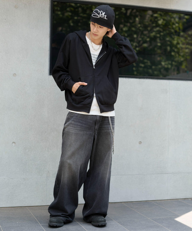 ブラック　モデル：175cm L着用　