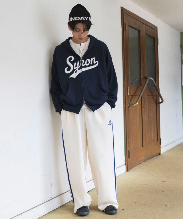 ホワイトアイボリー　モデル：180cm F着用　