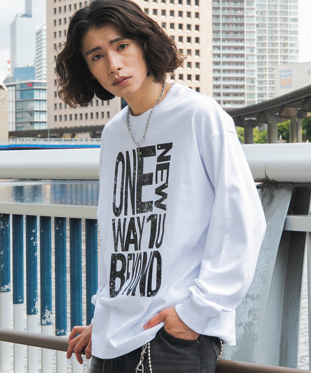 ホワイト モデル：182cm L着用ホワイト モデル：182cm L着用