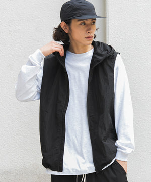 ブラック モデル：182cm L着用