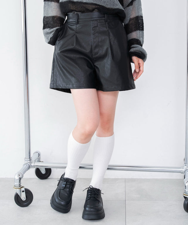 ブラック　モデル：166cm M着用
