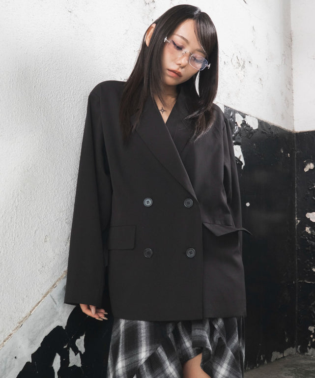 ブラック　モデル：159cm F着用