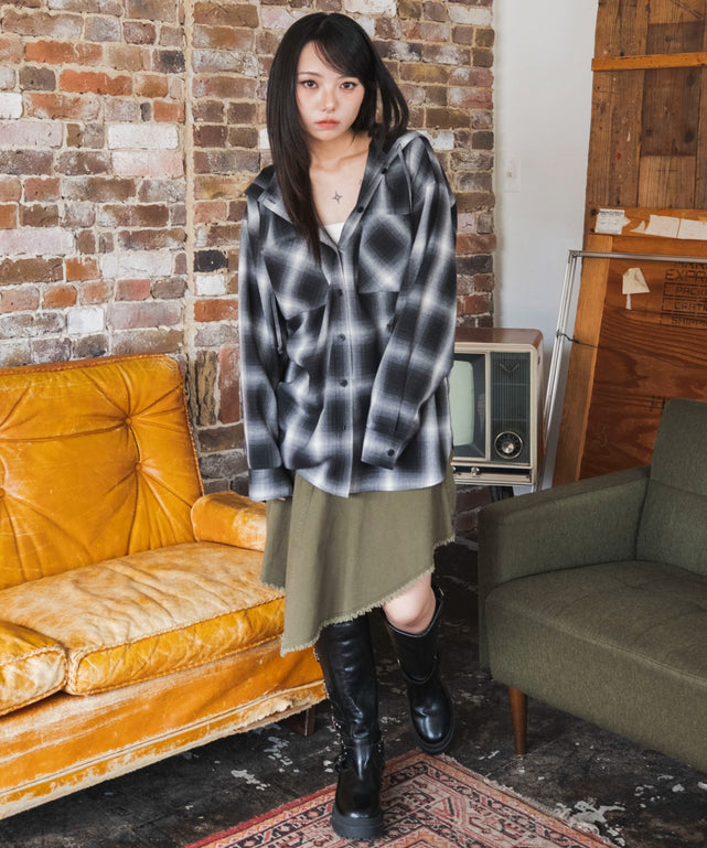 ブラックチェック１　モデル：159cm F着用