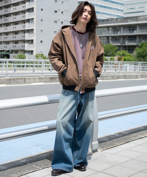 ブラウン モデル：182cm L着用
