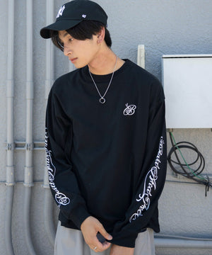 ブラック モデル：180cm L着用