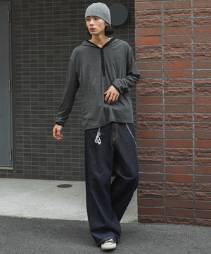 Dグレー モデル：182cm L着用
