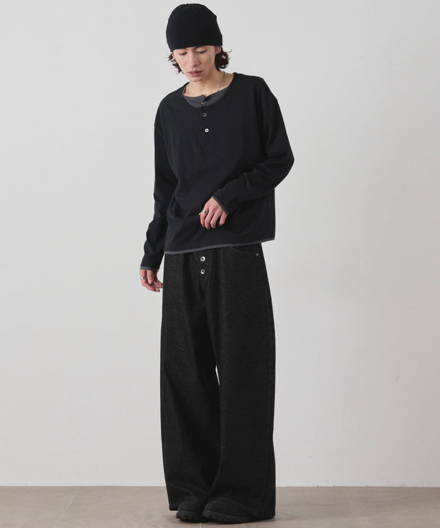 ブラック モデル：182cm L着用