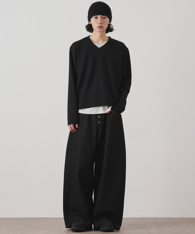 ブラック モデル：182cm L着用