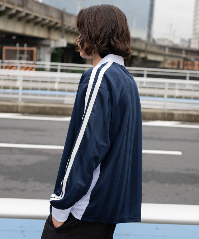ネイビー モデル：182cm L着用