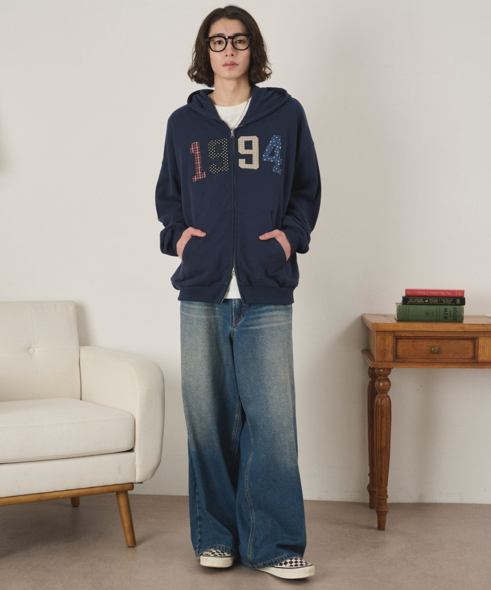 ネイビー モデル：182cm L着用