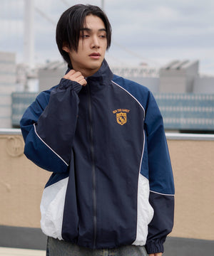 ネイビー モデル：175cm L着用