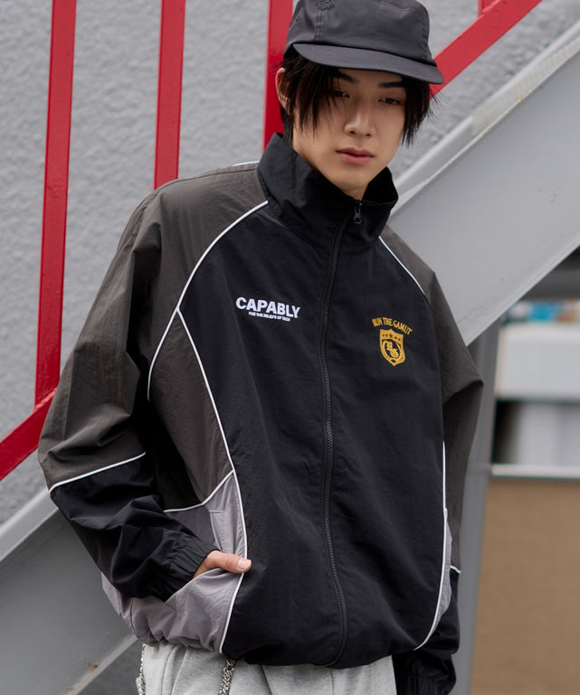 ブラック モデル：175cm L着用