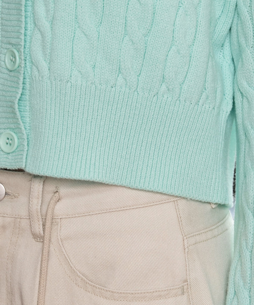 ケーブルニットカーディガン