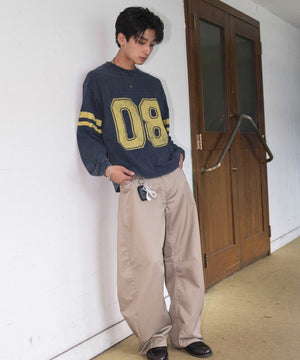 ネイビー　モデル：180cm L着用　